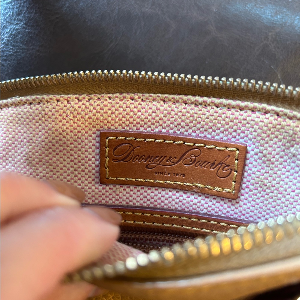 Dooney & Bourke Pebble Grain Small Zip Satchel Tan Leather w/ Strap - Picture 7 of 14